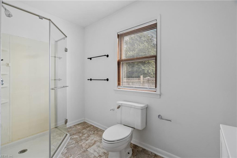 Photo 19 of 36 residential for sale in Chesapeake virginia