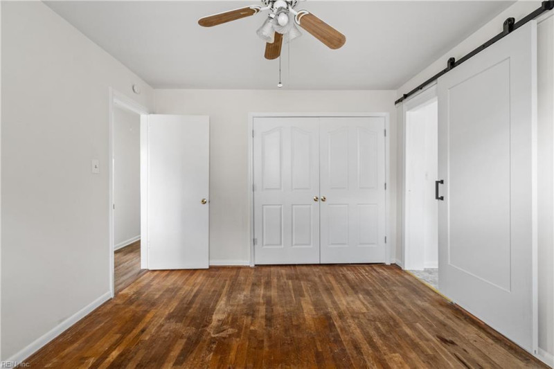 Photo 23 of 36 residential for sale in Chesapeake virginia