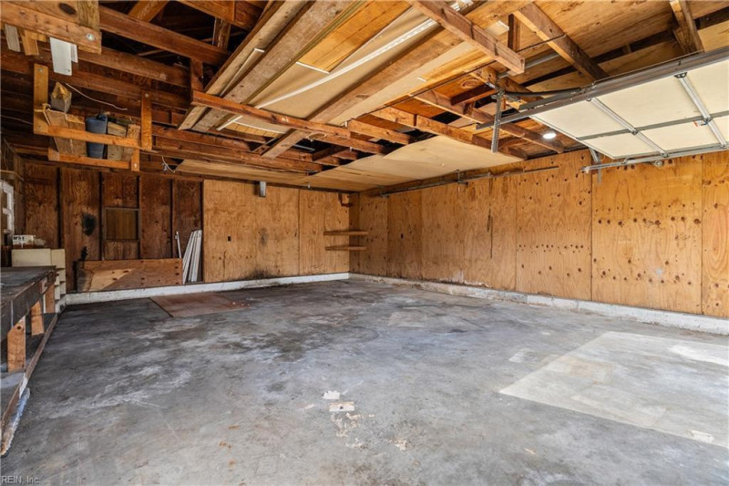Photo 34 of 36 residential for sale in Chesapeake virginia