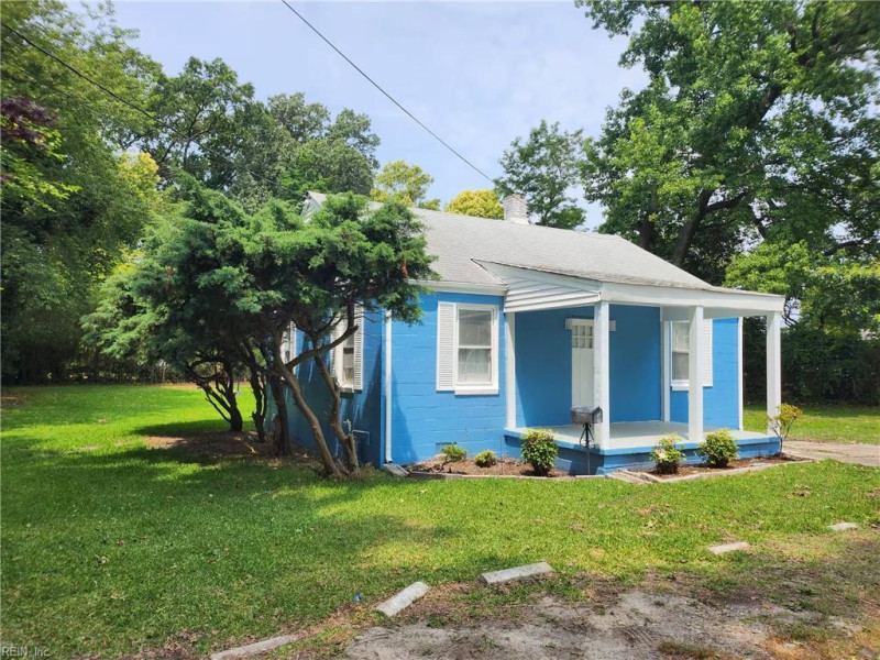 Photo 1 of 14 residential for sale in Norfolk virginia