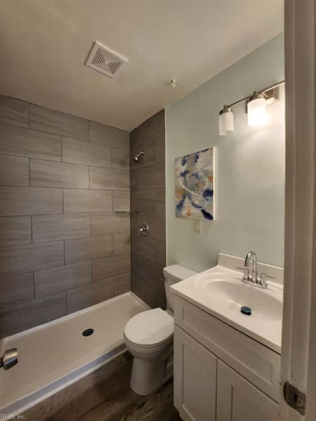 Photo 14 of 14 residential for sale in Norfolk virginia