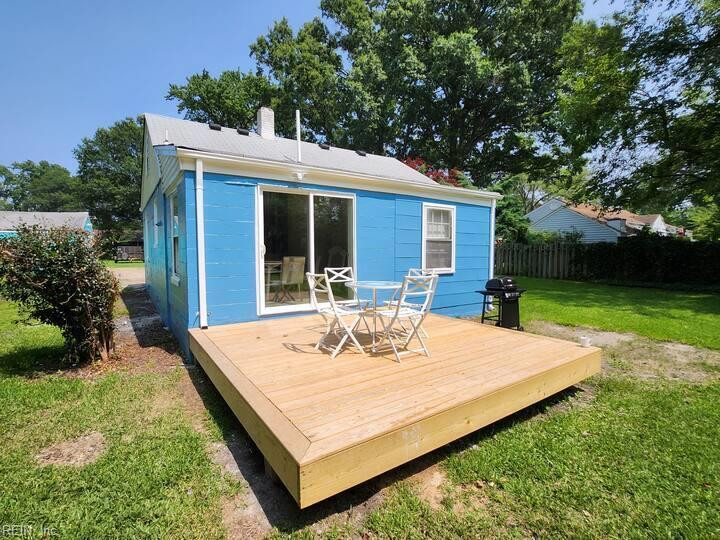Photo 3 of 14 residential for sale in Norfolk virginia