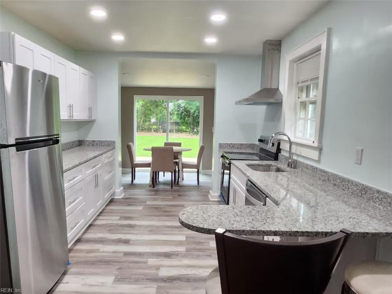 Photo 5 of 14 residential for sale in Norfolk virginia
