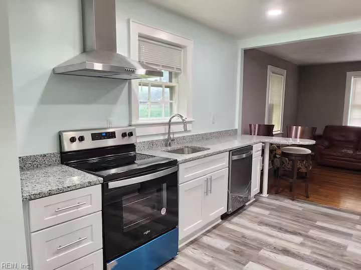 Photo 7 of 14 residential for sale in Norfolk virginia