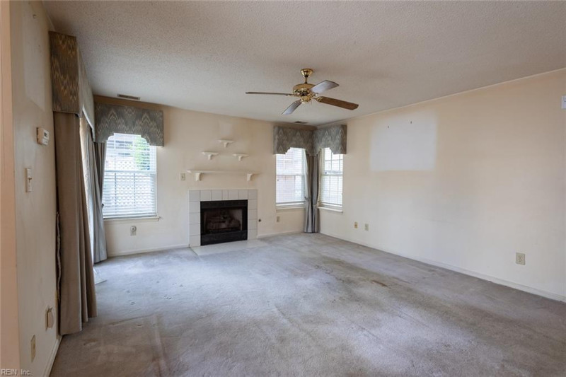 Photo 3 of 35 residential for sale in Newport News virginia Photo 3 of 35 residential for sale in Newport News virginia
