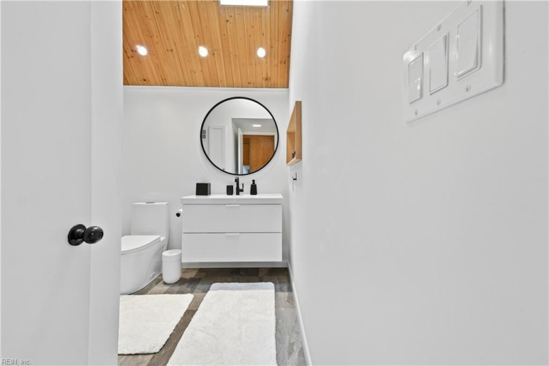 Photo 22 of 31 residential for sale in Norfolk virginia
