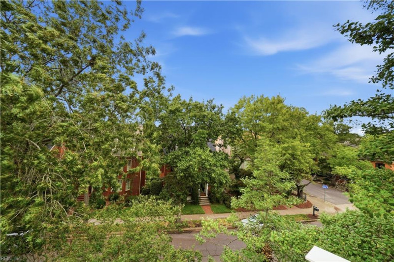 Photo 30 of 31 residential for sale in Norfolk virginia