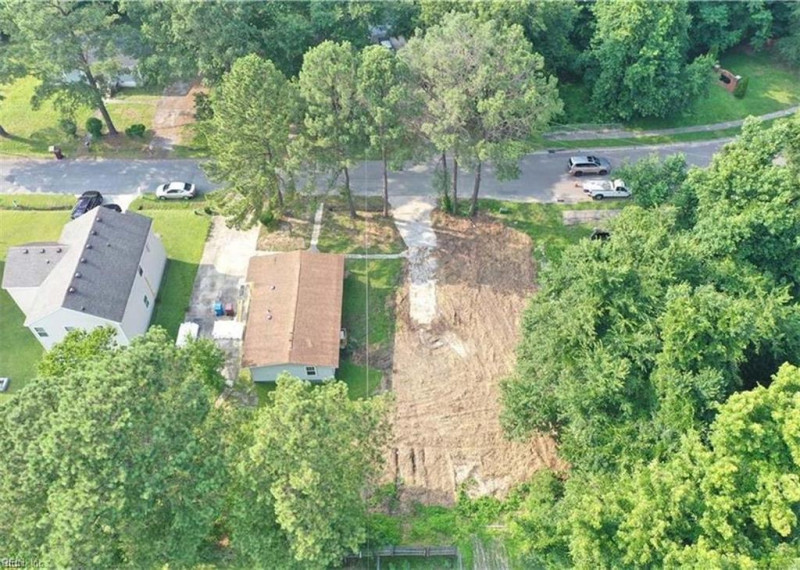 Photo 2 of 26 residential for sale in Chesapeake virginia