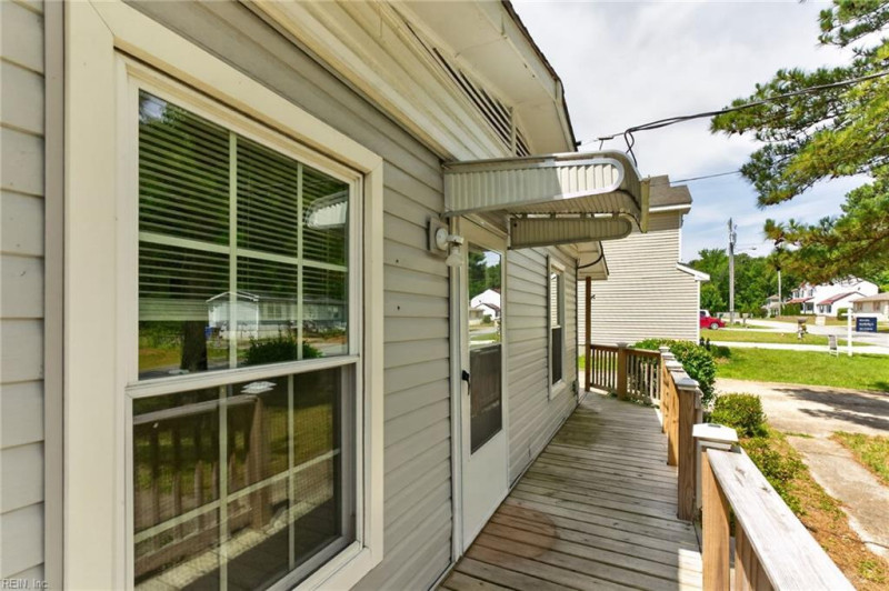 Photo 21 of 26 residential for sale in Chesapeake virginia