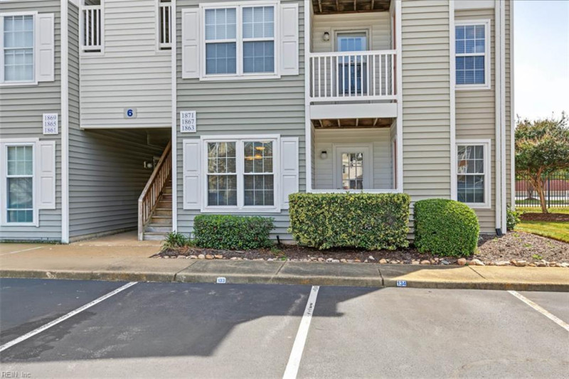 Photo 3 of 31 residential for sale in Virginia Beach virginia Photo 3 of 31 residential for sale in Virginia Beach virginia