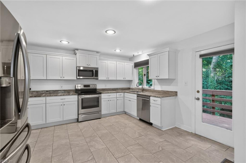 Photo 13 of 45 residential for sale in Newport News virginia Photo 13 of 45 residential for sale in Newport News virginia