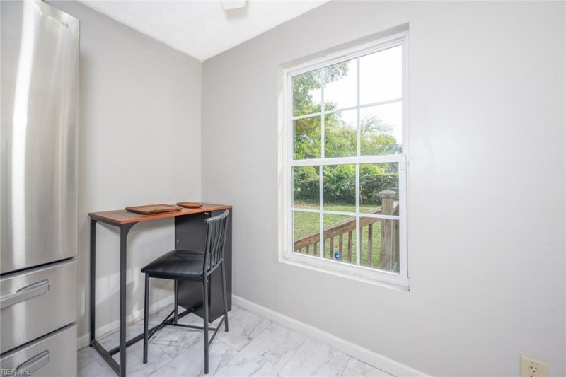 Photo 16 of 42 residential for sale in Portsmouth virginia