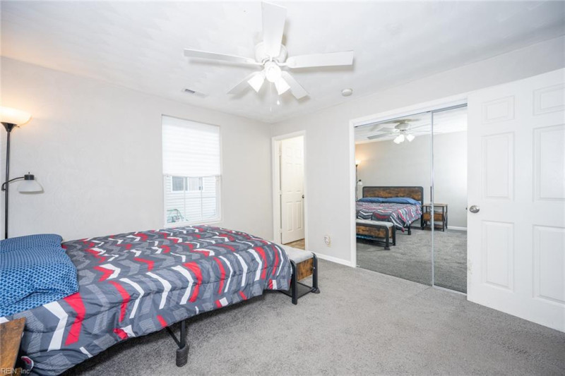 Photo 19 of 42 residential for sale in Portsmouth virginia