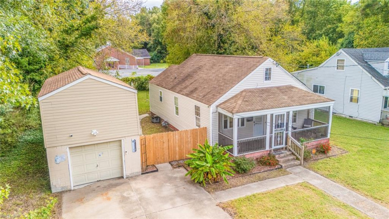 Photo 2 of 42 residential for sale in Portsmouth virginia