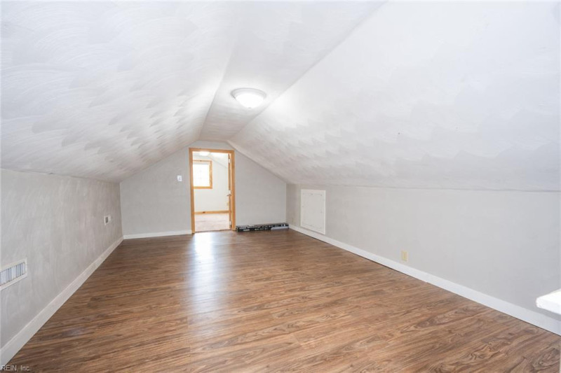 Photo 30 of 42 residential for sale in Portsmouth virginia