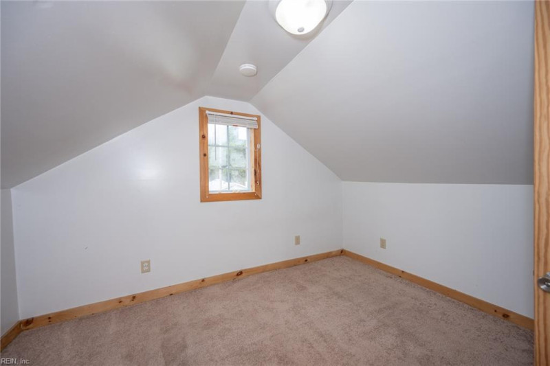 Photo 31 of 42 residential for sale in Portsmouth virginia