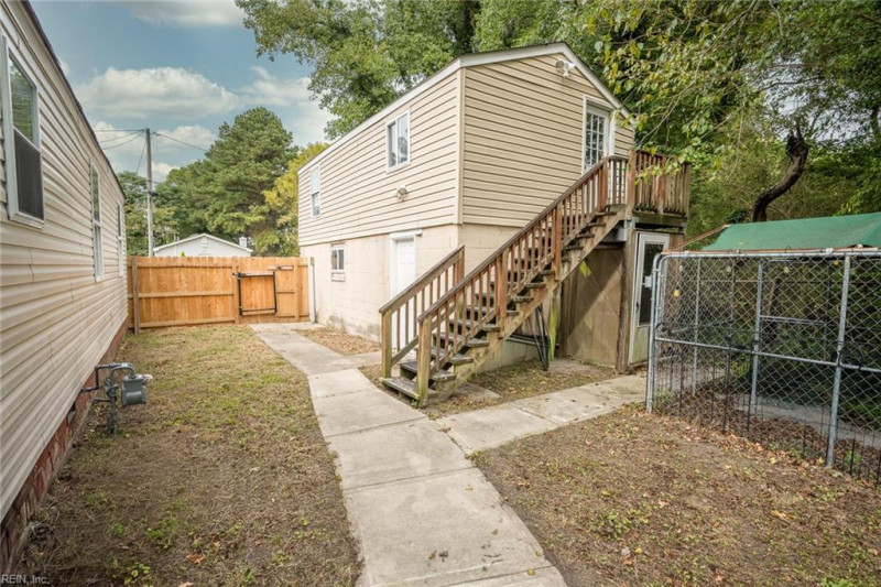 Photo 32 of 42 residential for sale in Portsmouth virginia