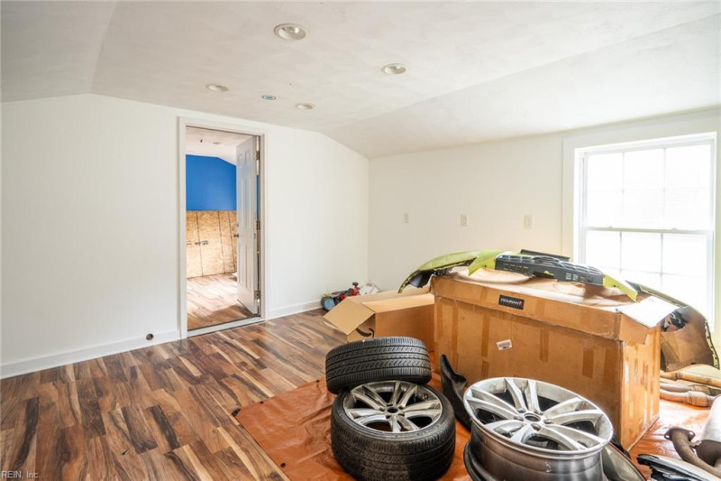 Photo 35 of 42 residential for sale in Portsmouth virginia