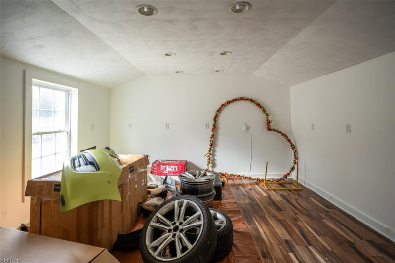Photo 36 of 42 residential for sale in Portsmouth virginia