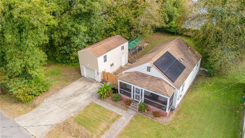 Photo 4 of 42 residential for sale in Portsmouth virginia