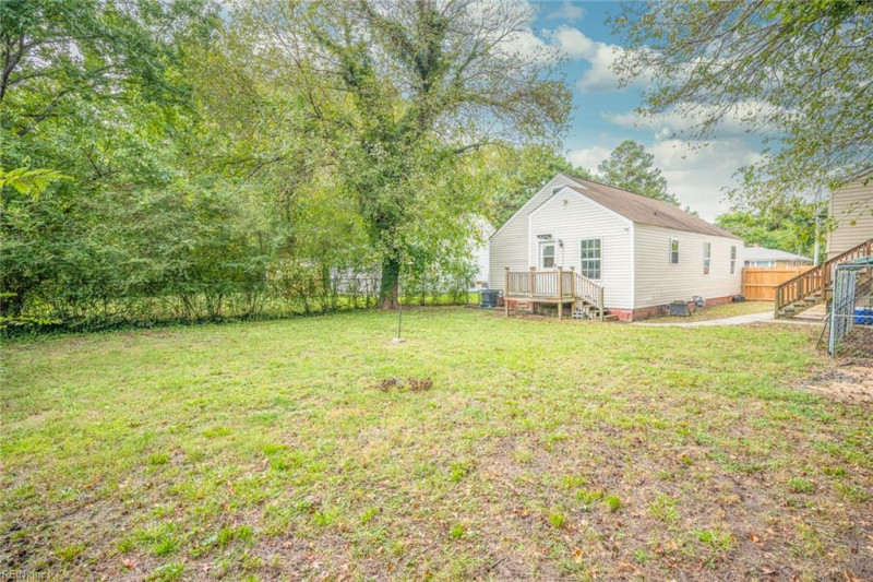 Photo 40 of 42 residential for sale in Portsmouth virginia