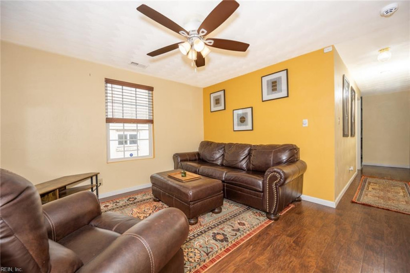 Photo 9 of 42 residential for sale in Portsmouth virginia