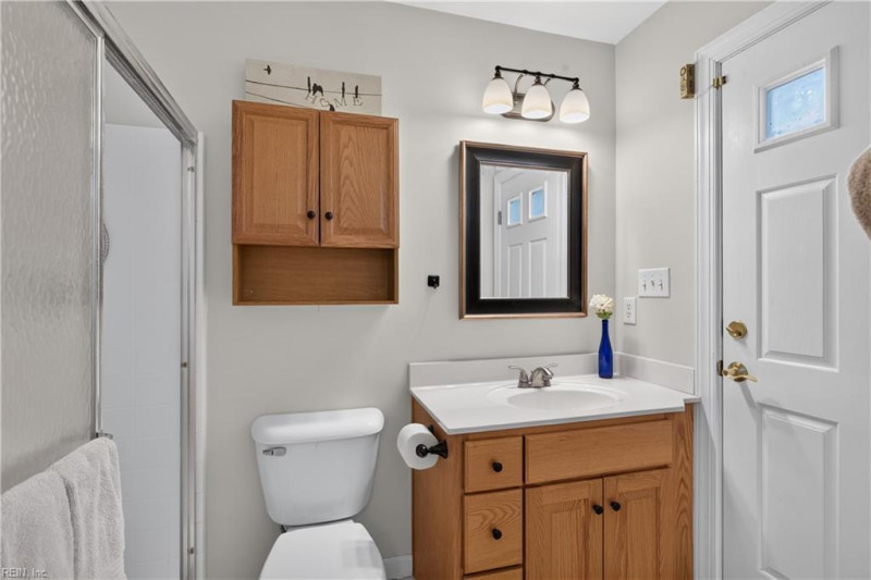 Photo 33 of 50 residential for sale in Chesapeake virginia Photo 33 of 50 residential for sale in Chesapeake virginia