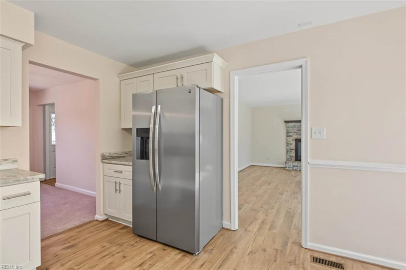 Photo 21 of 37 residential for sale in Virginia Beach virginia