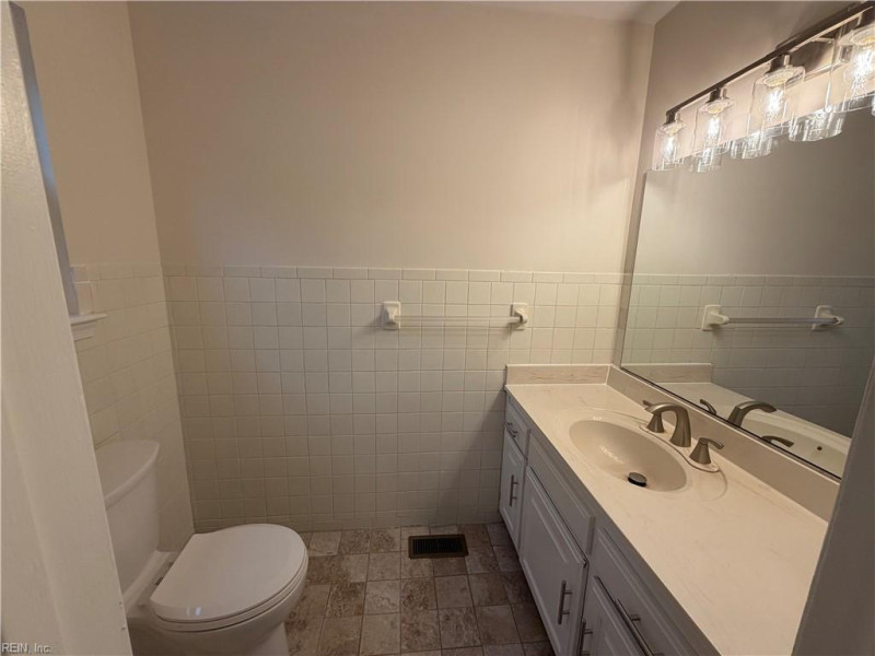 Photo 8 of 18 residential for sale in Virginia Beach virginia