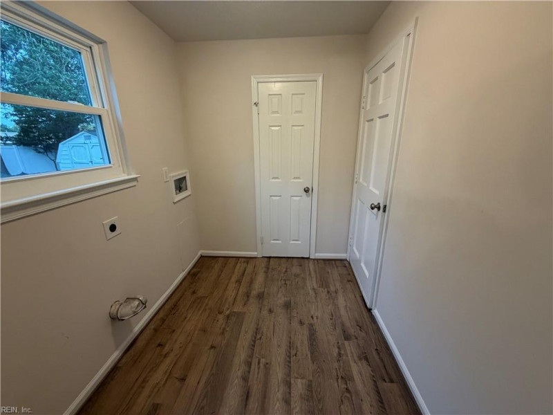 Photo 9 of 18 residential for sale in Virginia Beach virginia