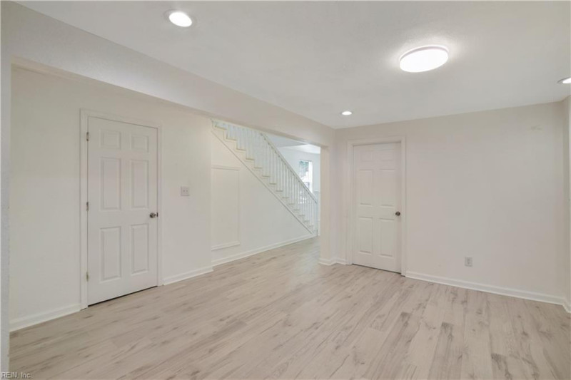 Photo 12 of 28 residential for sale in Suffolk virginia
