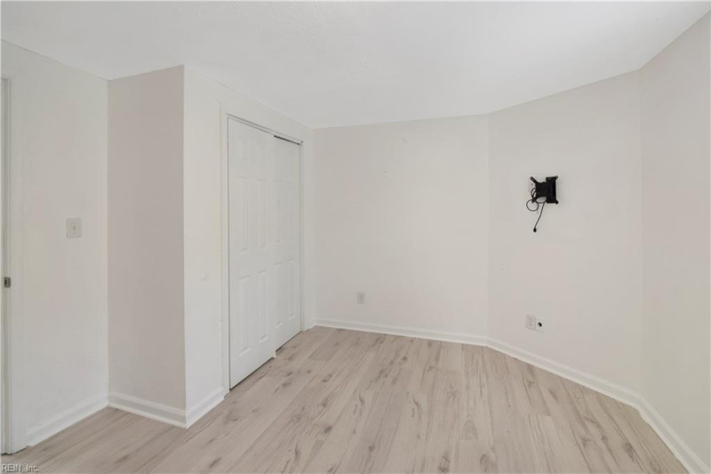Photo 19 of 28 residential for sale in Suffolk virginia
