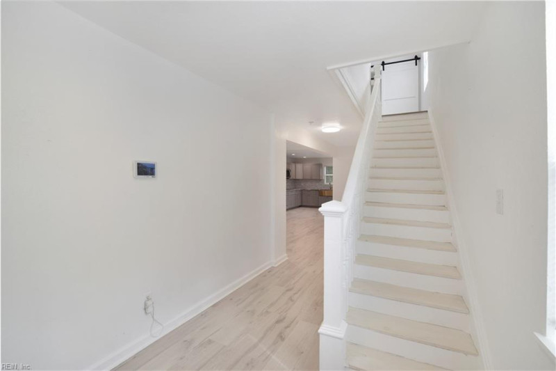 Photo 5 of 28 residential for sale in Suffolk virginia