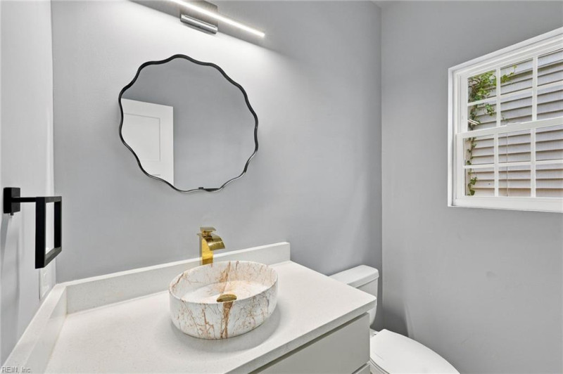 Photo 17 of 50 residential for sale in Newport News virginia