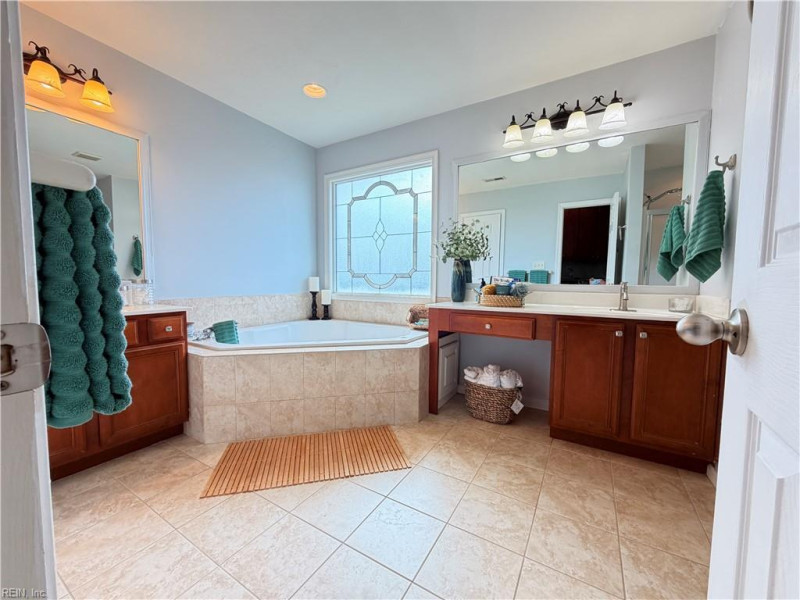 Photo 35 of 50 residential for sale in Chesapeake virginia Photo 35 of 50 residential for sale in Chesapeake virginia