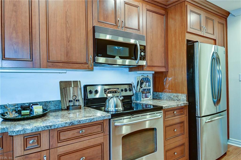 Photo 17 of 44 residential for sale in Virginia Beach virginia