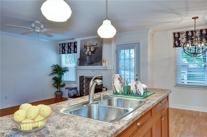 Photo 20 of 44 residential for sale in Virginia Beach virginia