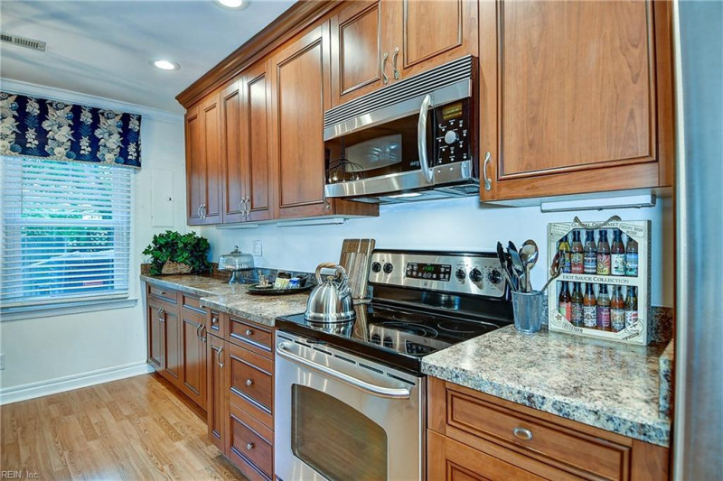 Photo 22 of 44 residential for sale in Virginia Beach virginia