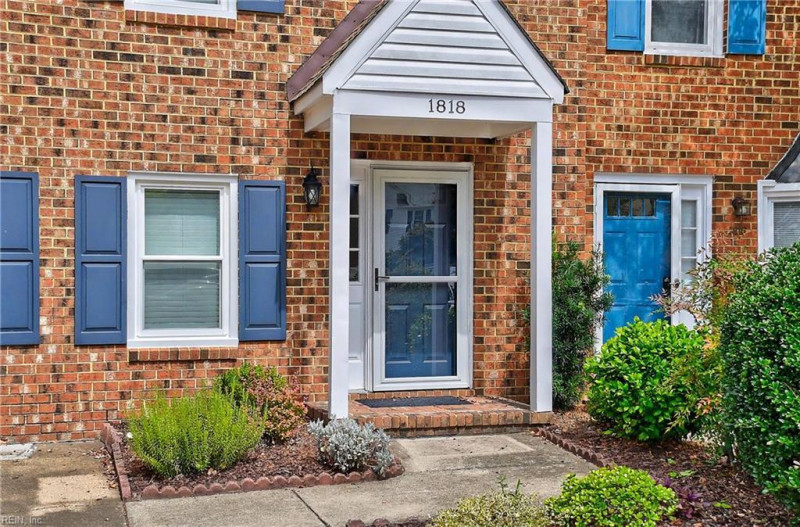 Photo 3 of 44 residential for sale in Virginia Beach virginia