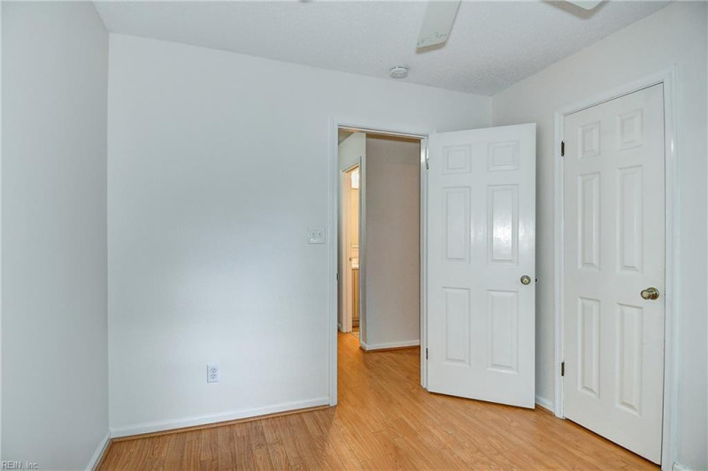 Photo 34 of 44 residential for sale in Virginia Beach virginia