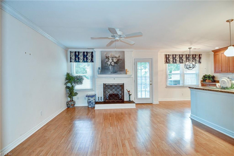 Photo 9 of 44 residential for sale in Virginia Beach virginia
