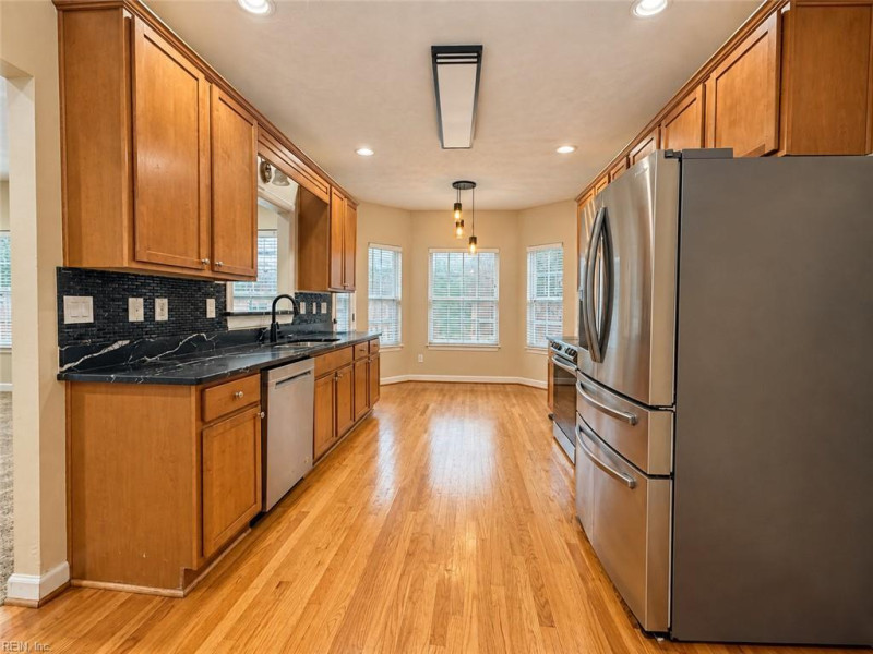 Photo 14 of 50 residential for sale in Norfolk virginia