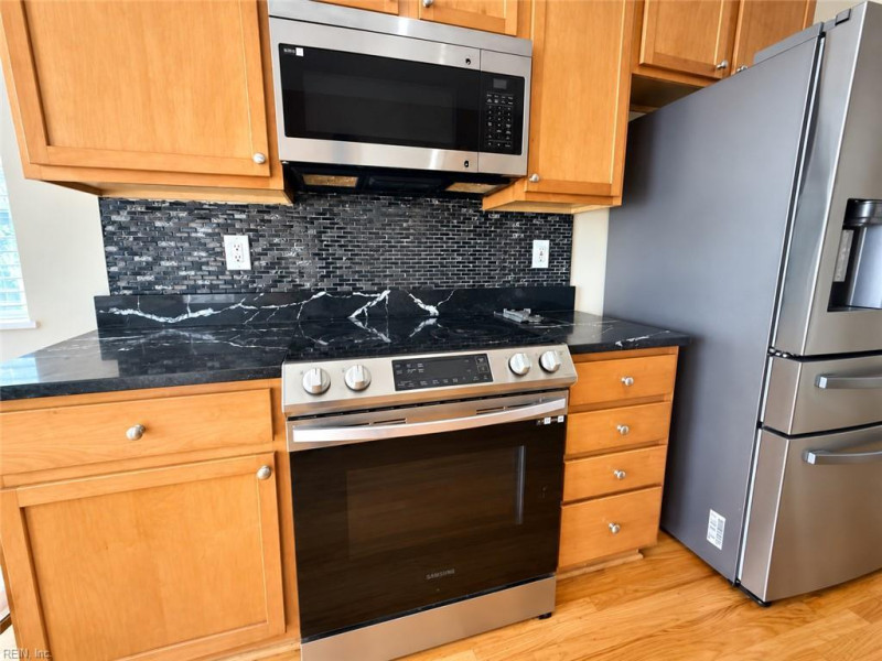 Photo 15 of 50 residential for sale in Norfolk virginia