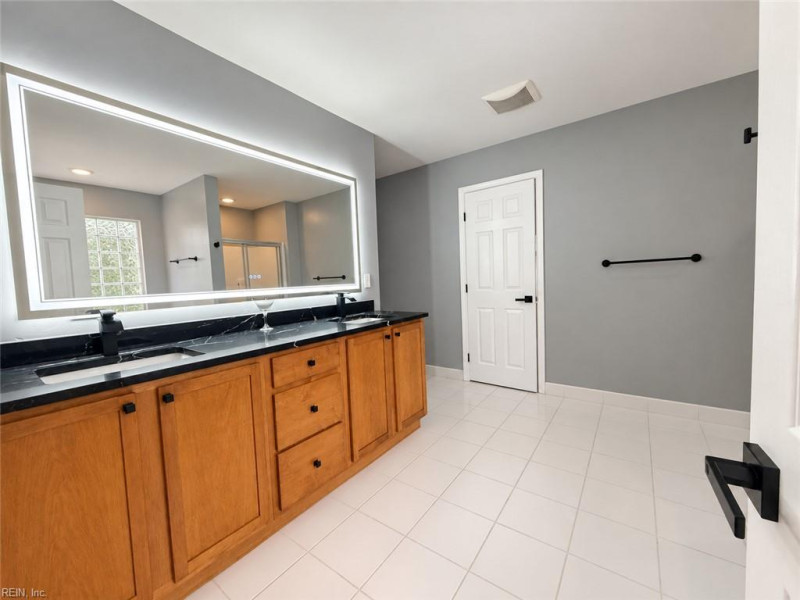Photo 33 of 50 residential for sale in Norfolk virginia