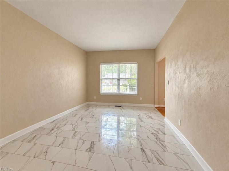 Photo 5 of 50 residential for sale in Norfolk virginia