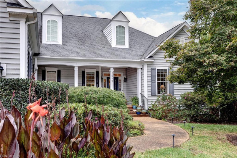 Photo 3 of 46 residential for sale in James City County virginia