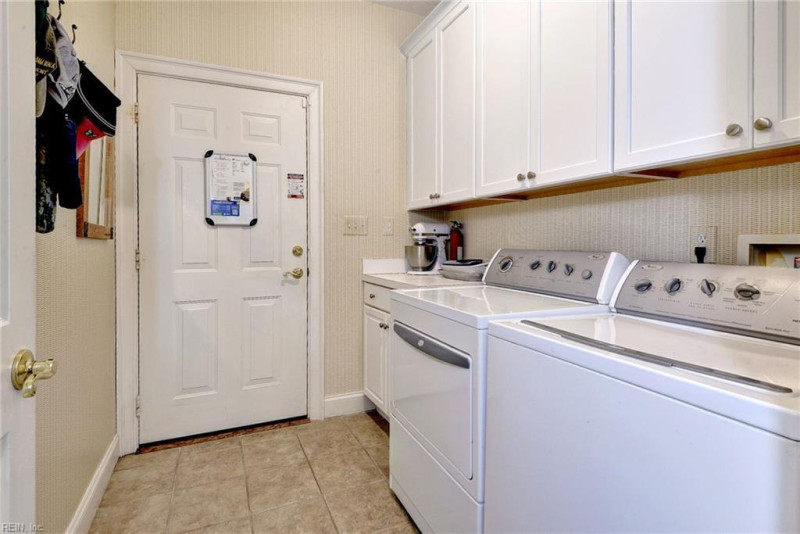 Photo 39 of 46 residential for sale in James City County virginia