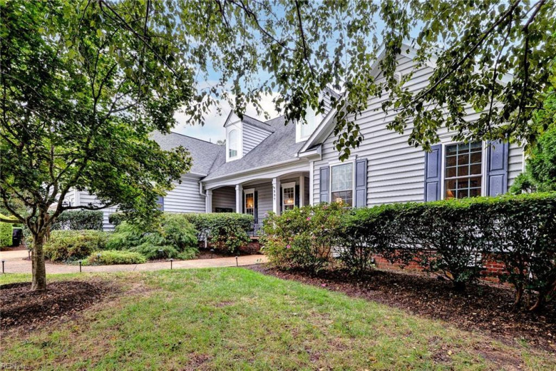 Photo 4 of 46 residential for sale in James City County virginia