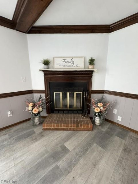 Photo 10 of 30 residential for sale in Chesapeake virginia