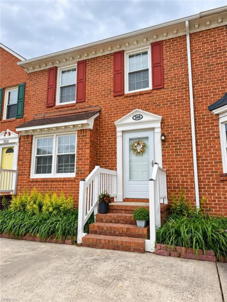 Photo 2 of 30 residential for sale in Chesapeake virginia